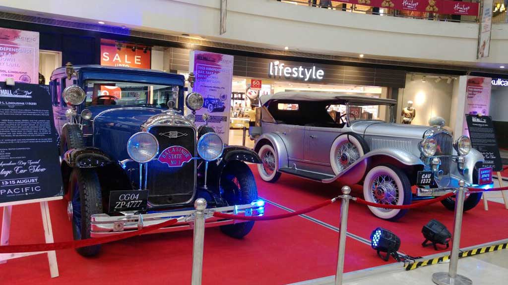 Pacific Mall ( Vintage Show on the occassion of Independence Day )